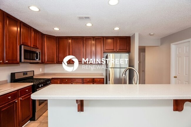 Photo - 3 Bedroom Pet-Friendly Home in Charlotte, NC with Main Street Renewal