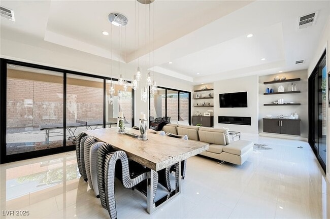 Photo - 19 Garden Rain Dr