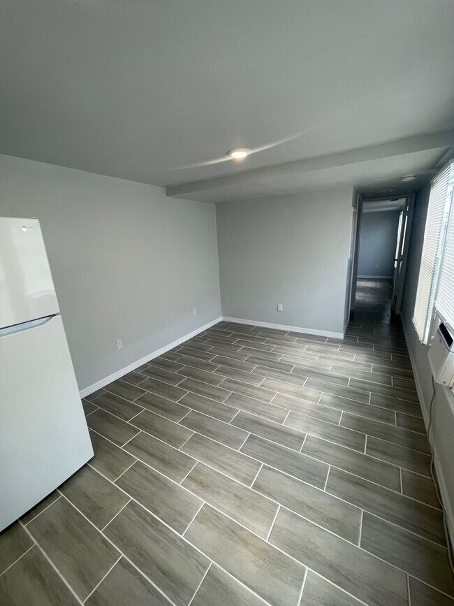 Photo - Fully Renovated 2Bed/1Bath Mobile Home for Rent! Bradenton, FL