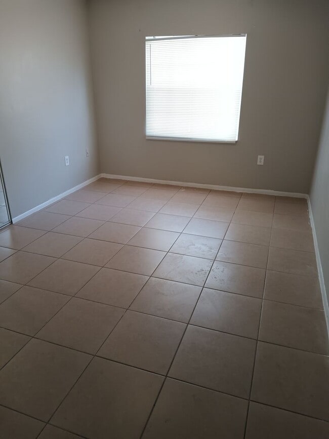 Photo - 1428 Holden Ave