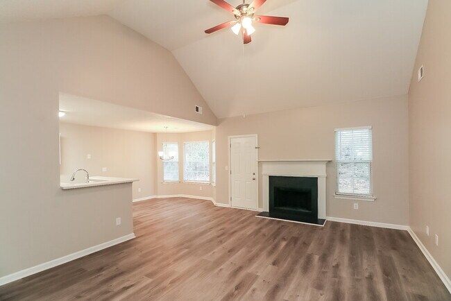 Photo - 1567 Isleworth Cir