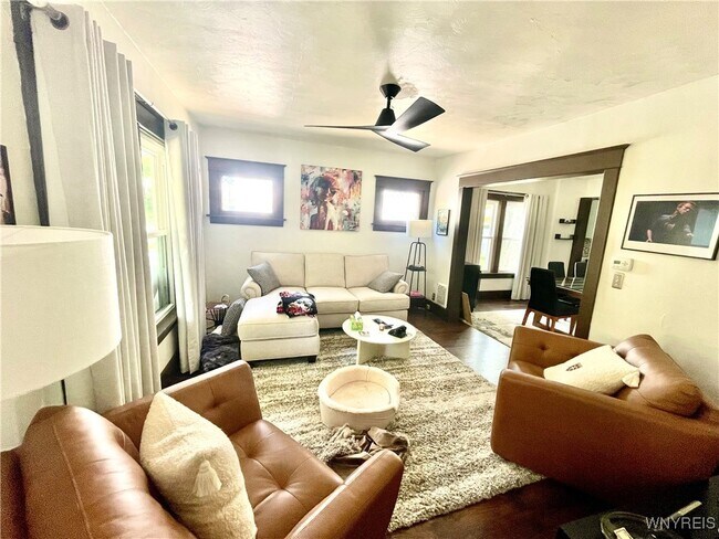 Photo - 141 Parkwood Ave