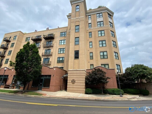 Building Photo - 301 Holmes Ave NE Unit 204 Rental