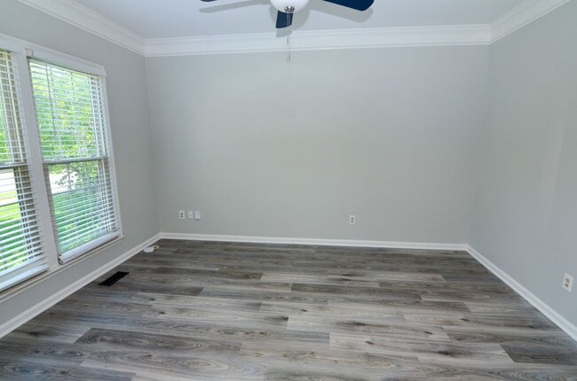Photo - 511 Prince of Wales Ct