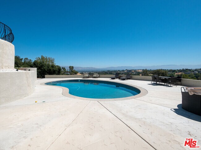 Photo - 5026 Medina Rd