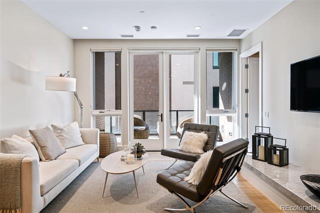 250 Columbine St Unit 307