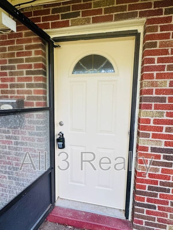 Photo - 320 Green Ridge Rd