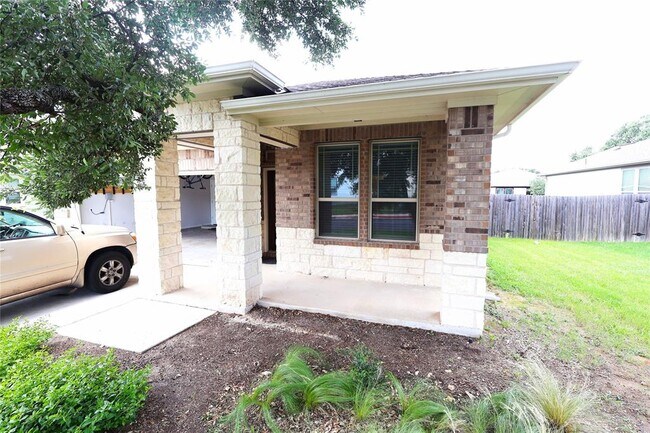 Building Photo - 821 Olive Creek Dr Rental