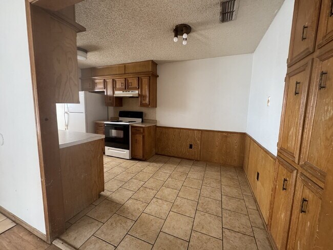 Photo - Great Location Two-bedroom Apartment Just South of the Loop