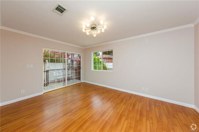 Building Photo - 6928 Gaviota Ave Rental