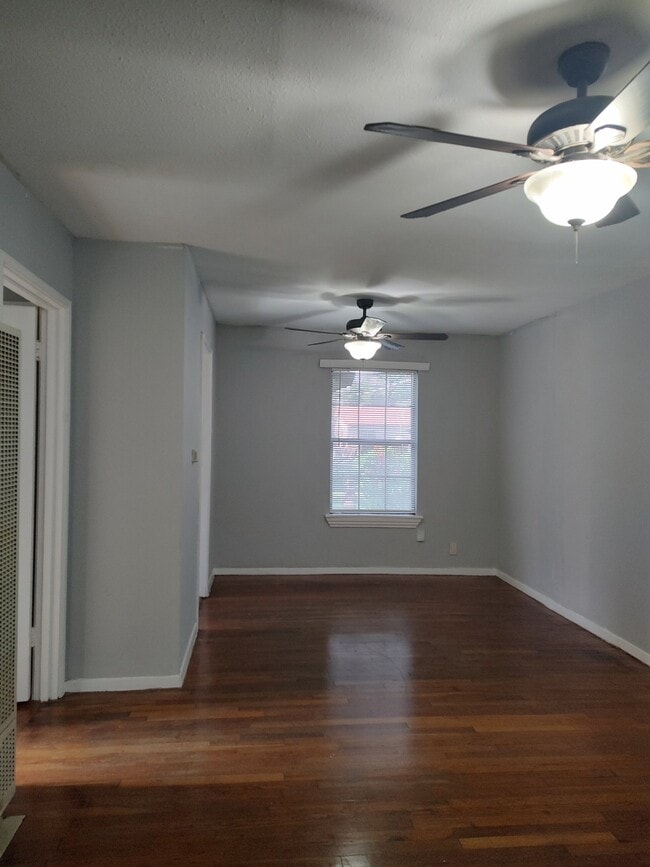 Photo - 2453 Cincinnati Ave