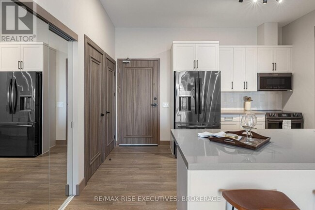 Photo - 2274 Princess St Unit 324