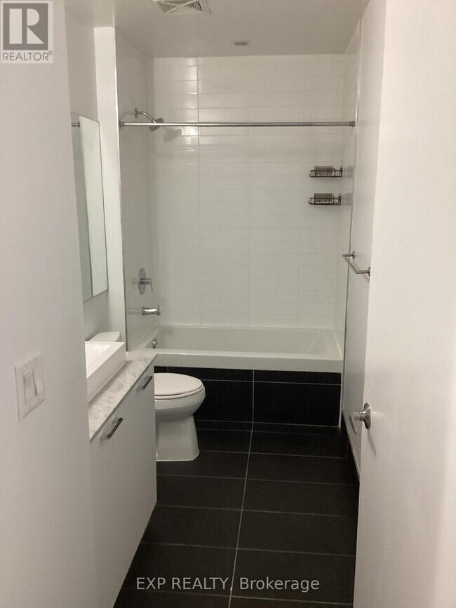 Photo - 399 Adelaide St W Unité 418