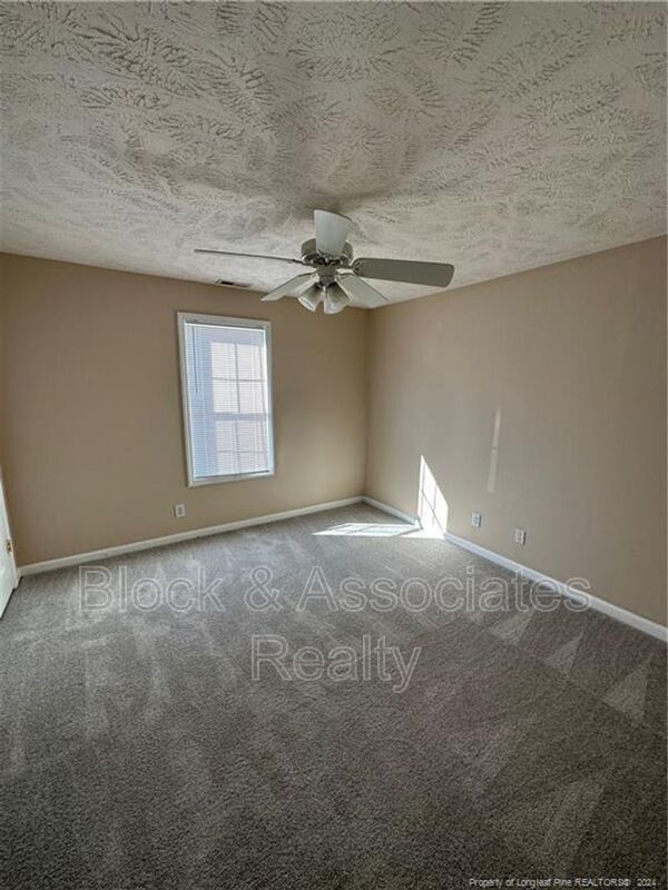 Photo - 400 Bubble Creek Ct