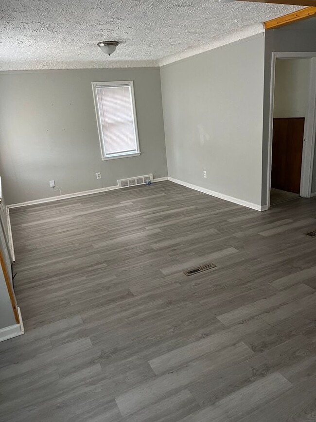 Photo - 3 bed/ 1 Bath