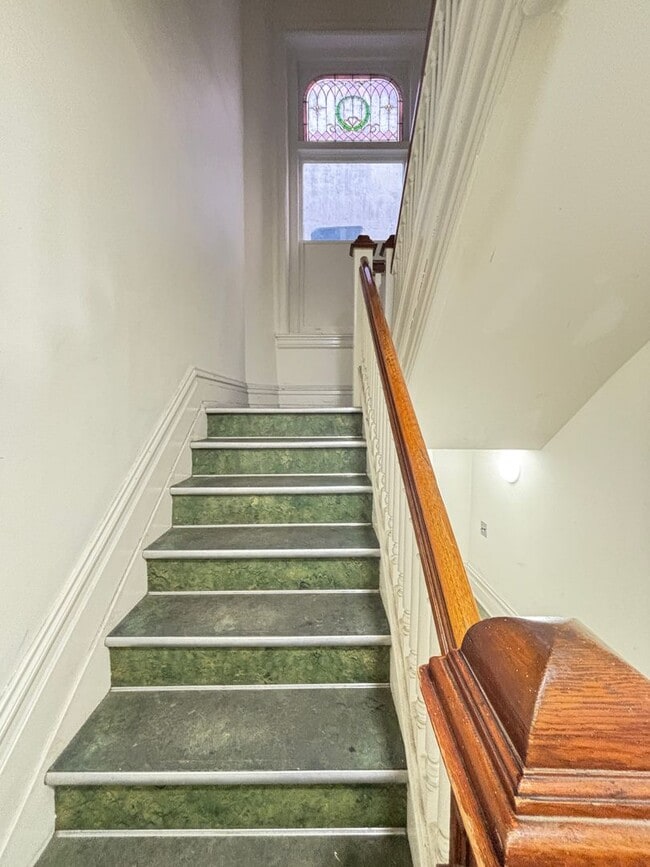 Photo - 316 W Broad St Unit 2