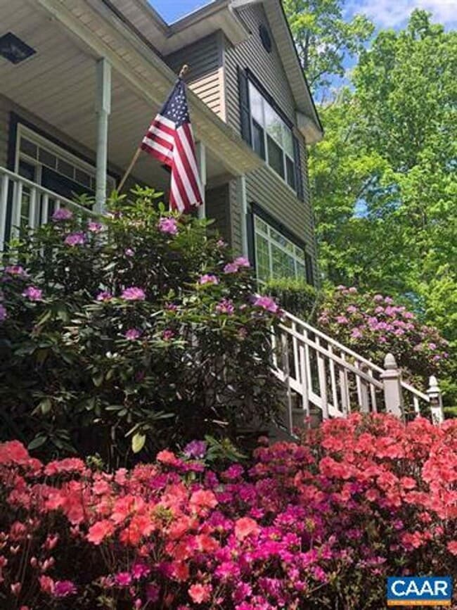 Photo - 991 Carodon Dr