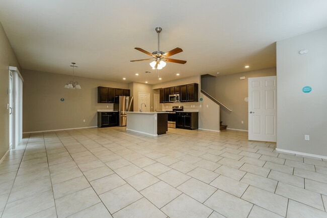 Photo - 7621 W Valencia Rd