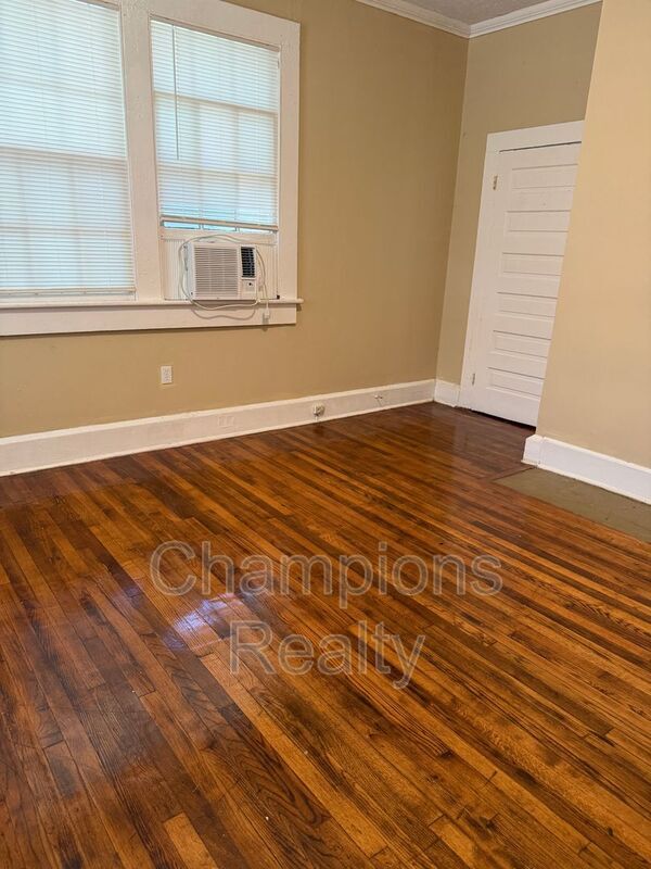 Photo - 27 Woodland Cir