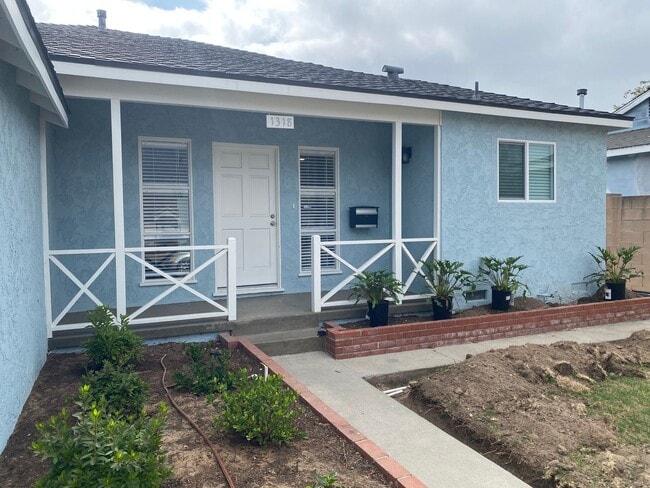 Building Photo - Beautifully Upgraded Home in the Heart of Central Torrance