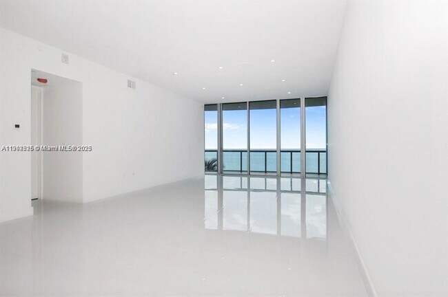 Photo - 6799 Collins Ave Unit 404