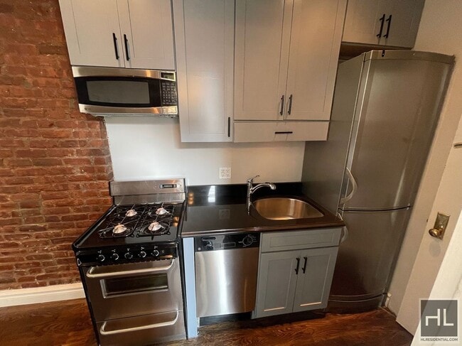 Building Photo - Prince Street Rental