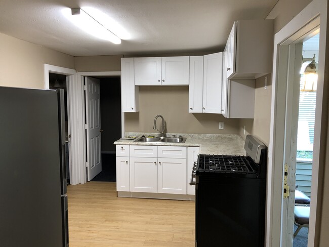 Photo - 3006 Emerson Avenue N #1