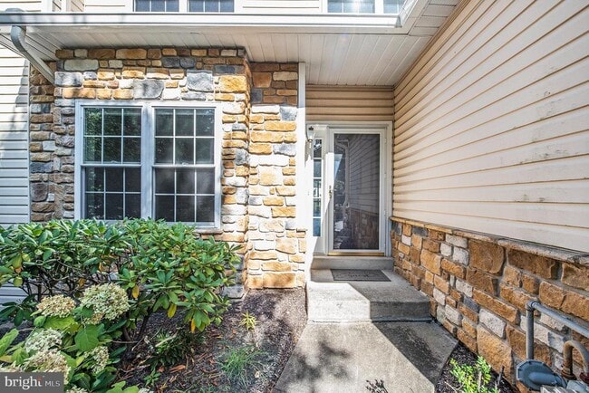 Building Photo - 131 Gleneagles Dr Rental