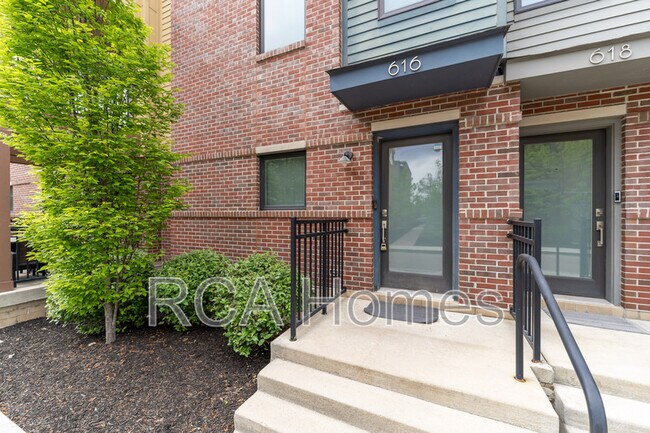 Photo - 616 Pomeroy St