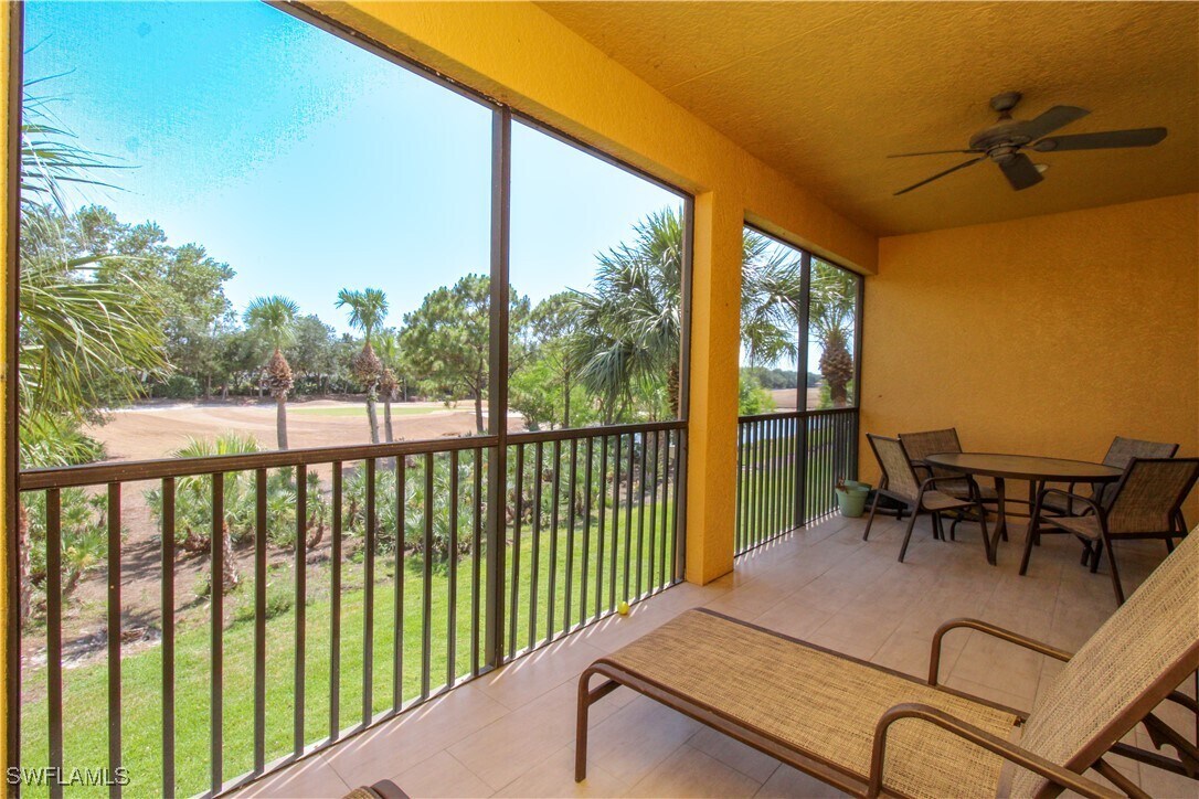 Photo - 12240 Toscana Way Unidad 202 Rental