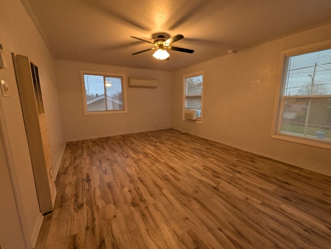 Photo - 1835 Washington Ave