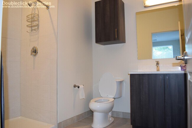 Photo - 180 Eastern Ave Unit 204