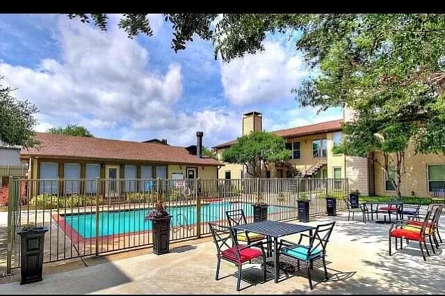 Pool - 10650 Steppington Dr (Dallas, TX)