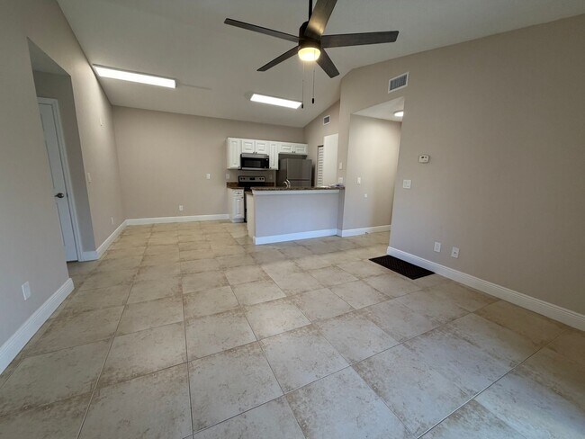 Photo - ANNUAL RENTAL - 1 BED / 1 BATH AT OASIS