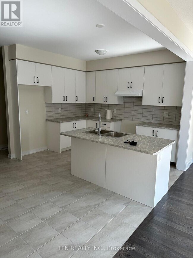 Photo - 16 Lilac Cir