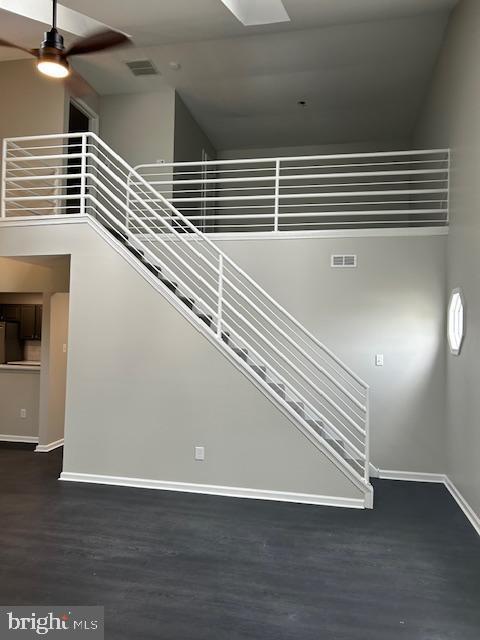 Photo - 318 Whittier Ct