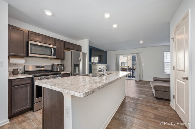 Photo - 2544 Alison Ave