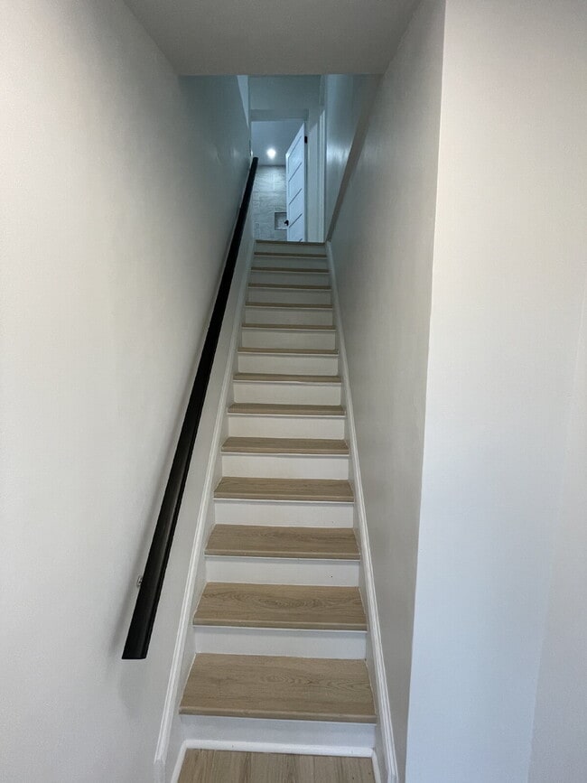 Photo - 107 Shoup St