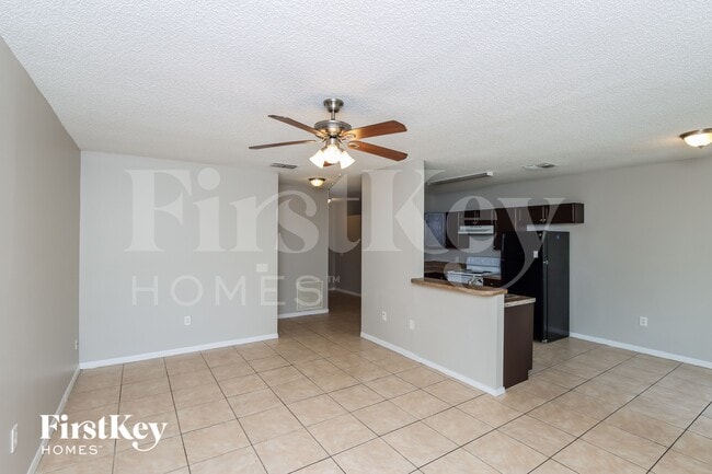 Photo - 112 Marsh St