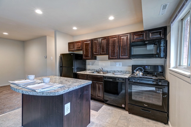 Photo - Walker Manor