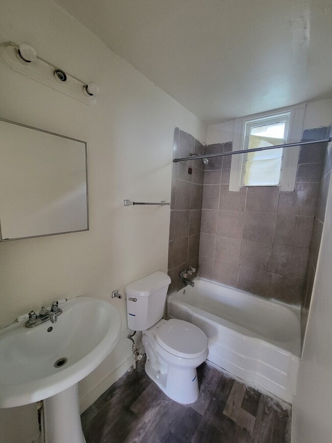 Photo - 2-Bedroom/1 Bath —2235 South 20th Street Unidad 1