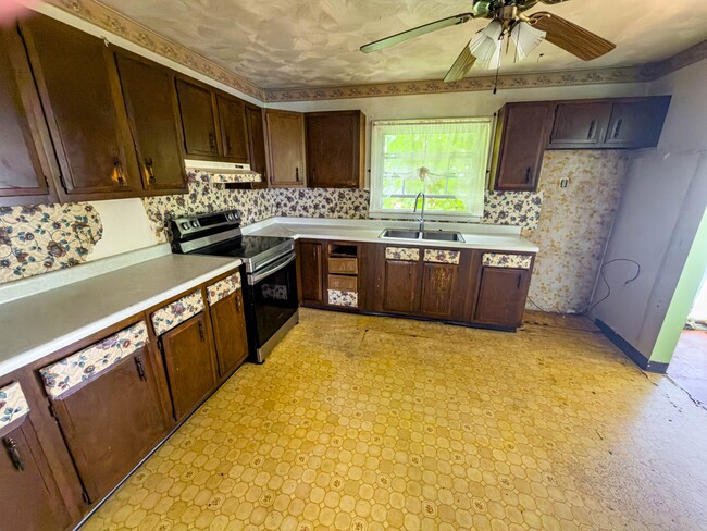 Photo - 161 Pentagon Cir