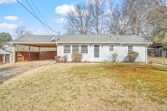 Photo - 331 Sarvis Dr