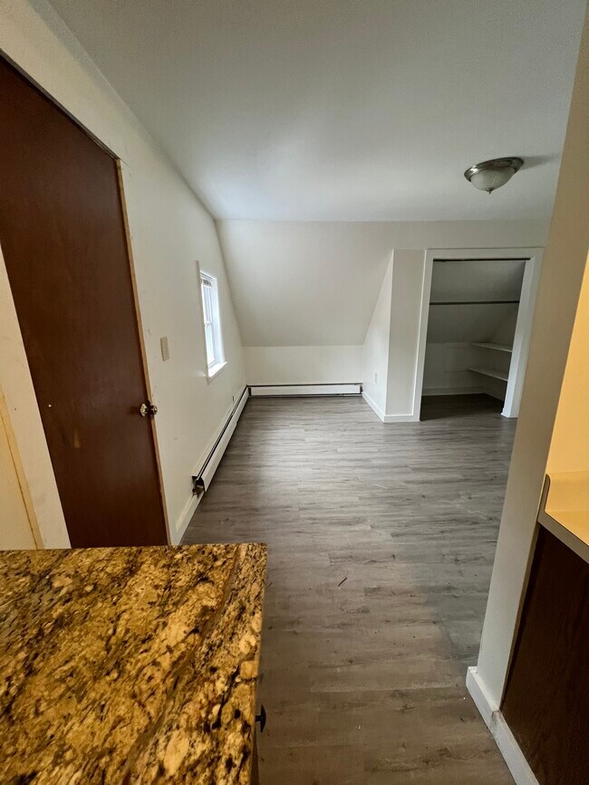 Photo - 113 Cross St Unit 113 Cross St