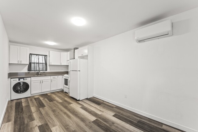 Photo - 7561 De Soto Ave