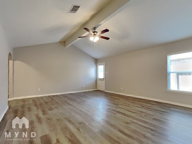 Photo - 15911 Newport Pl