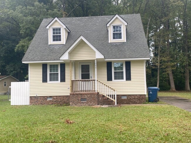 Charming 3 bed 2 bath Cape Cod for rent - Charming 3 bed 2 bath Cape Cod for rent Casa