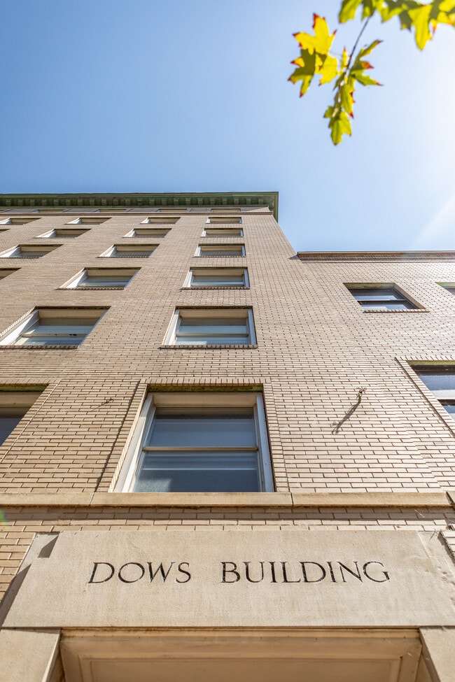 Dows Building - Dows Building Apartments