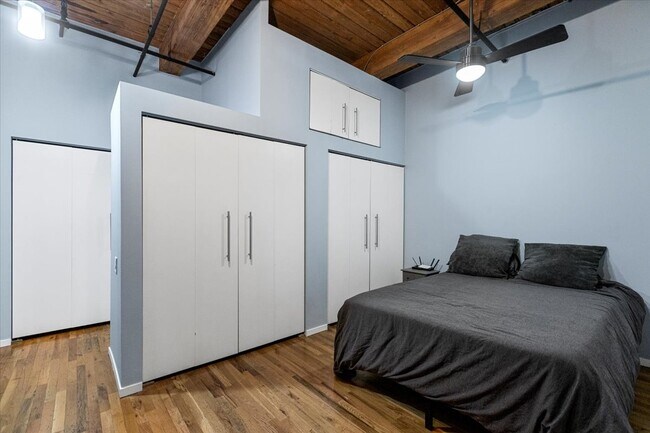 Photo - 1000 W Washington Blvd Unit 230