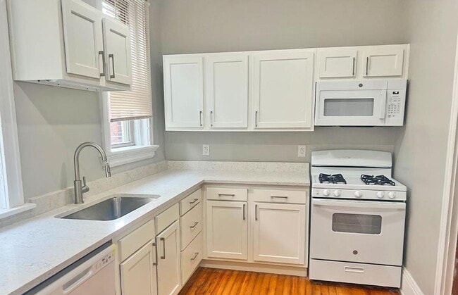 Photo - 3227 Jefferson Ave Unit 3227-05